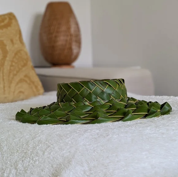 Leaf Hat Green Brown Red - Picture 13 of 14